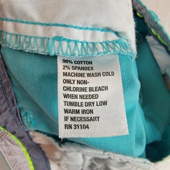 CROWN and Ivy Womens Plus Size 16W Shelby Aqua Blue Print Shorts - Picture 5 of 6